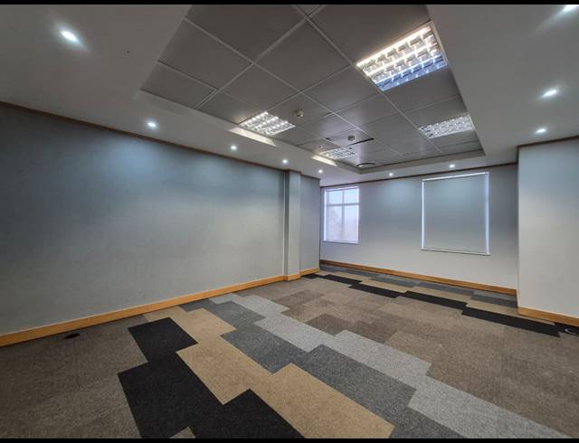 5,021M² OFFICE TO LET IN ILLOVO